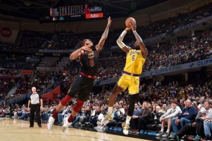 开云官网-湖人最近3战2胜，比成绩更值得高兴的是全队心态