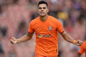 开云官网-泰山夏季寻枪暗战印尼冠军 不断碰壁后终锁定帕托