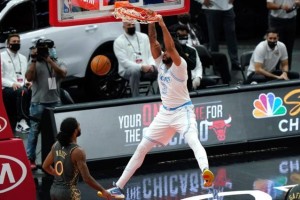 kaiyun-自我批评后浓眉哥知耻后勇，赛季得分新高证明能力